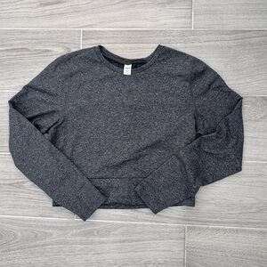 Old Navy active CozeCore Long sleeve gray crop top with Open-Back size M
